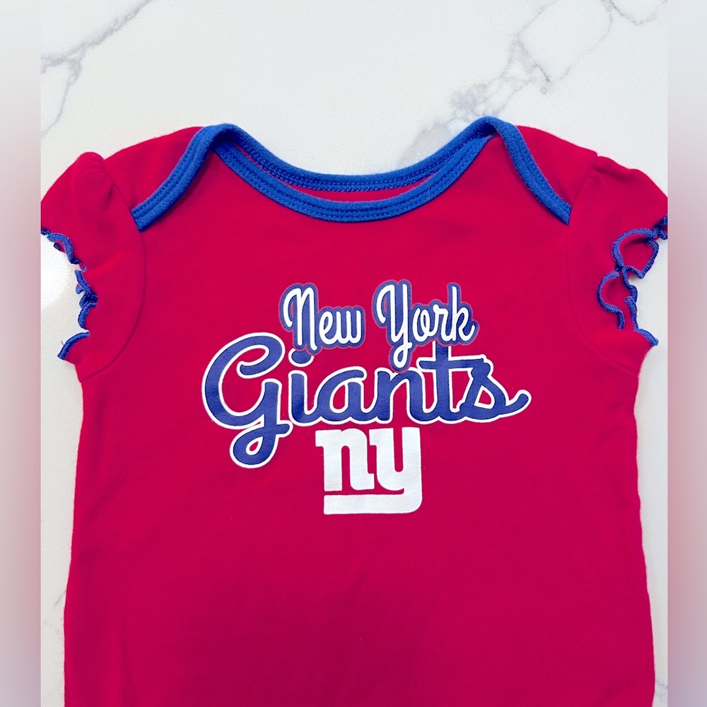 Giants baby bodysuit 🏈 - Picture 3 of 4